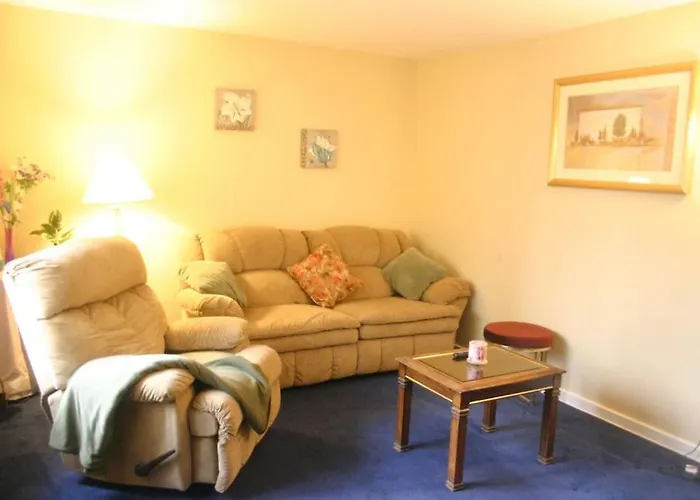 Close To Falls, Steps To Casino, Sleeps 7-8