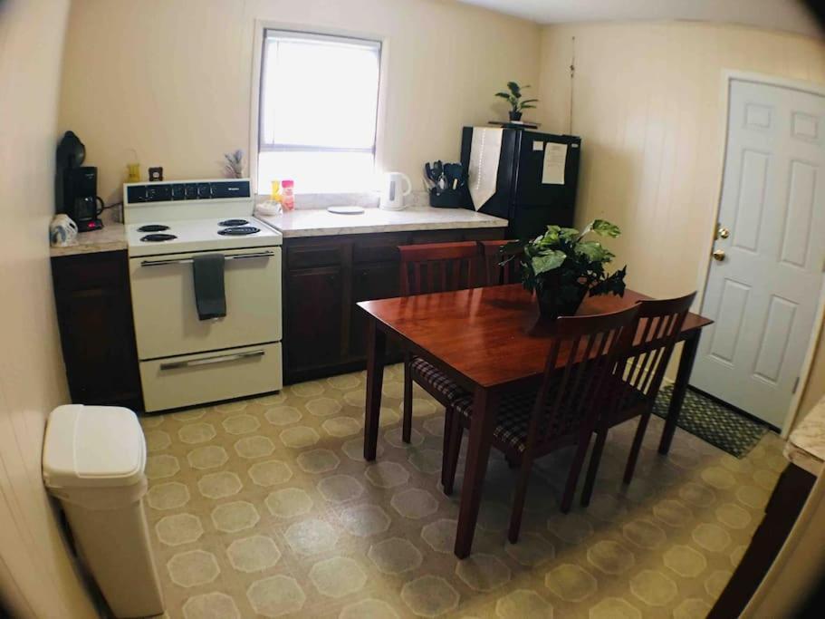 Close To Falls, Steps To Casino, Sleeps 7-8 Ferienhaus